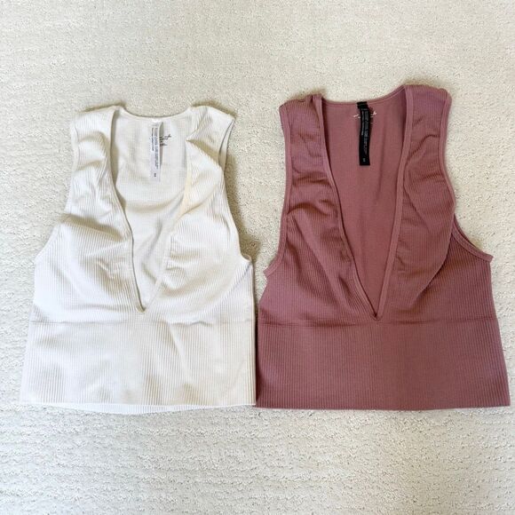 Urban Outfitters Out From Under Ribbed Elastane Demi Cut Crop Tank Tops - Lot of - Picture 1 of 14